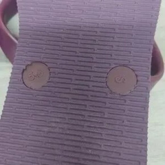 Vera Bradley~Flip Flops~Safari Sunset Pattern~Size Small (5-6) NWOT! - Picture 5 of 5